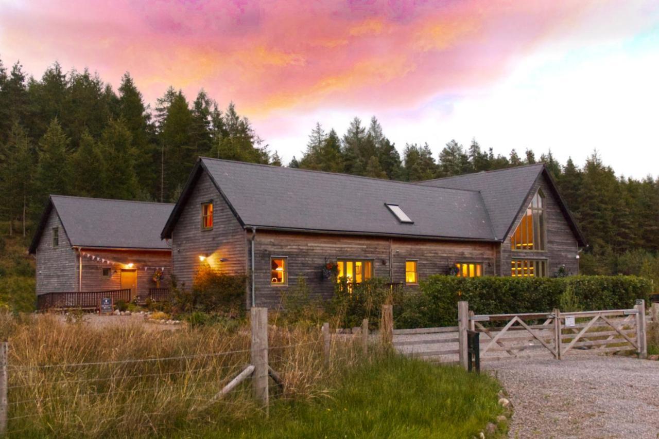 Faebuie Cottages Dalchreichart Buitenkant foto